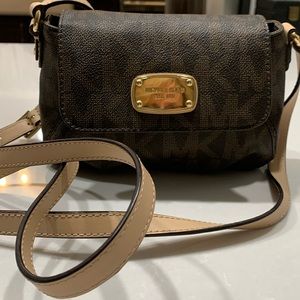 Michael Kors Small crossbody bag